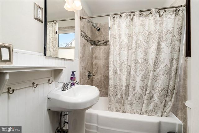 241 FENWOOD AVE, Hamilton, NJ 08619