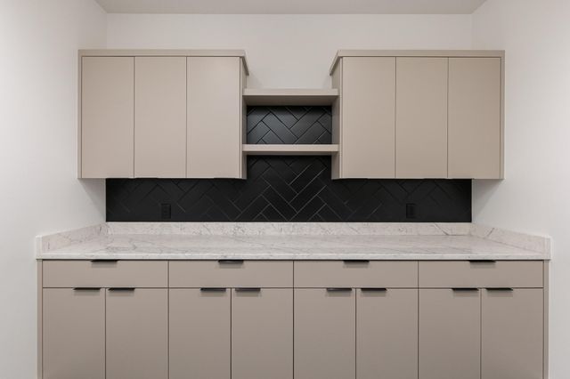 5546 E Cavalcade Lane, Springfield, MO 65802