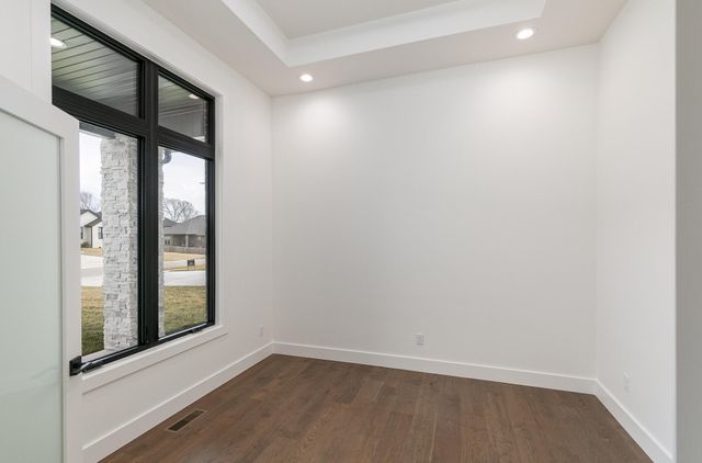 5546 E Cavalcade Lane, Springfield, MO 65802