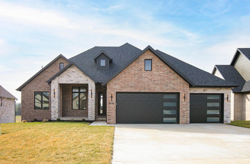 5546 E Cavalcade Lane, Springfield, MO 65802