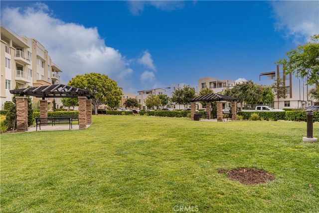 5560 Boardwalk 105, Hawthorne, CA 90250