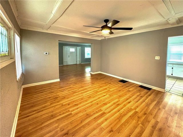 3719 Benton Boulevard, Kansas City, MO 64128