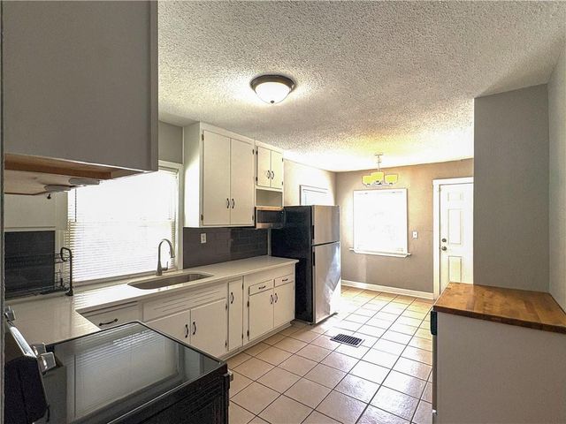 3719 Benton Boulevard, Kansas City, MO 64128