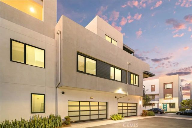 65 ballast point, Tustin, CA 92782