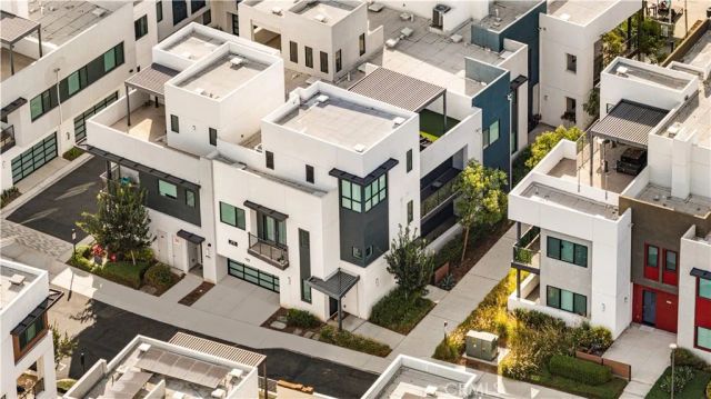 65 ballast point, Tustin, CA 92782