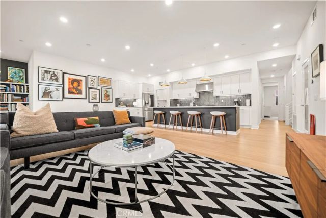 65 ballast point, Tustin, CA 92782
