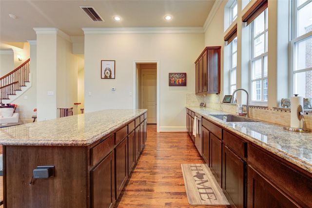 1802 Dart Street, Houston, TX 77007