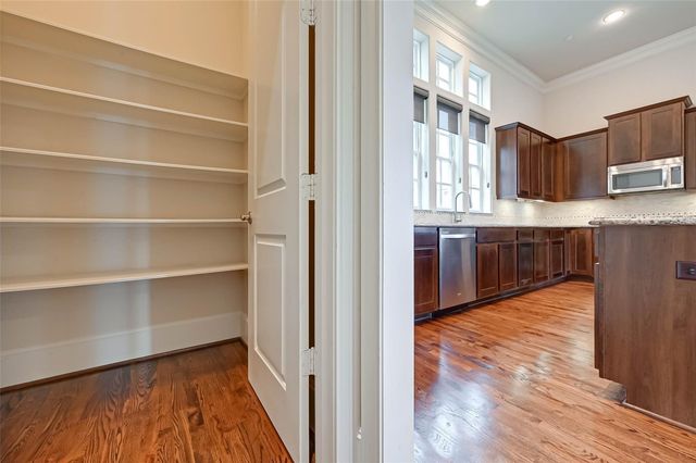 1802 Dart Street, Houston, TX 77007