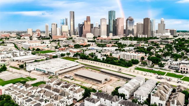 1802 Dart Street, Houston, TX 77007