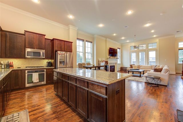 1802 Dart Street, Houston, TX 77007