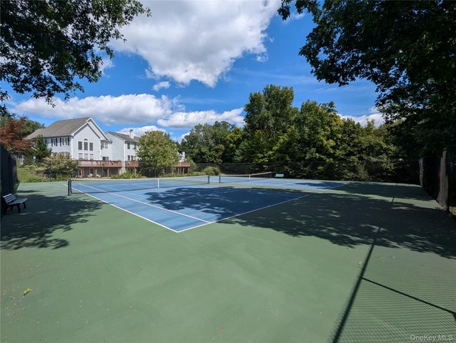 10 Willow Court, Tuxedo Park, NY 10987