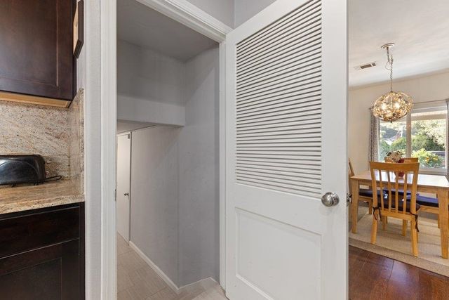 9600 Golf Links, Oakland, CA 94605