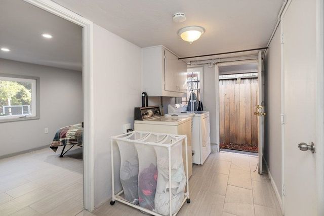 9600 Golf Links, Oakland, CA 94605