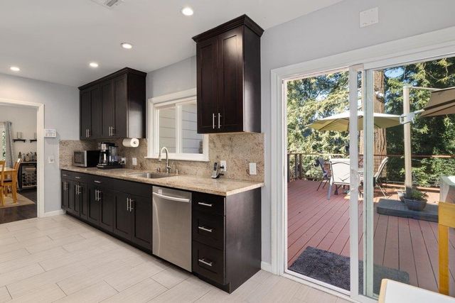 9600 Golf Links, Oakland, CA 94605