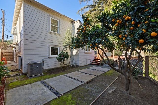 9600 Golf Links, Oakland, CA 94605