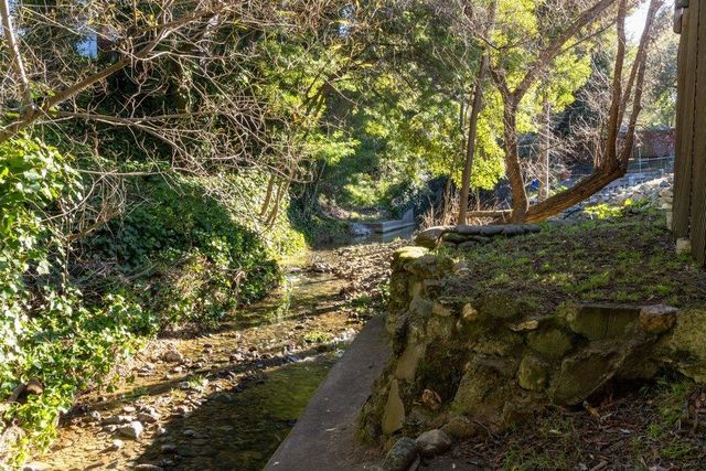 9600 Golf Links, Oakland, CA 94605