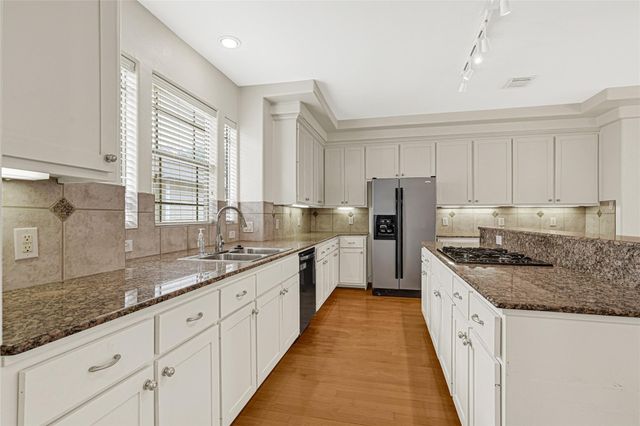 2414 Calumet Street B, Houston, TX 77004