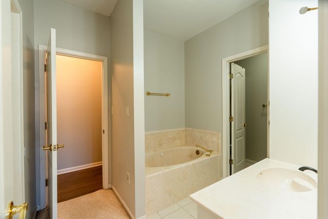 6 Oakridge Lane, Searcy, AR 72143