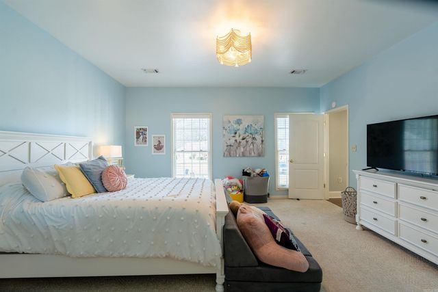 6 Oakridge Lane, Searcy, AR 72143