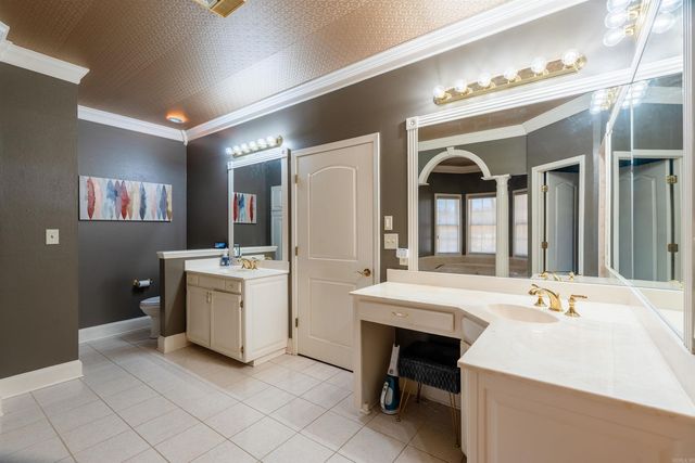 6 Oakridge Lane, Searcy, AR 72143