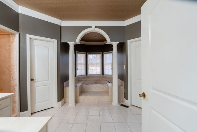 6 Oakridge Lane, Searcy, AR 72143