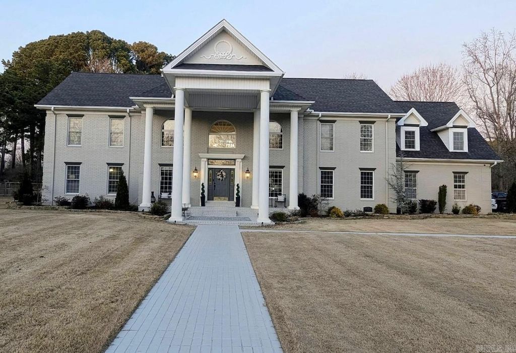 6 Oakridge Lane, Searcy, AR 72143