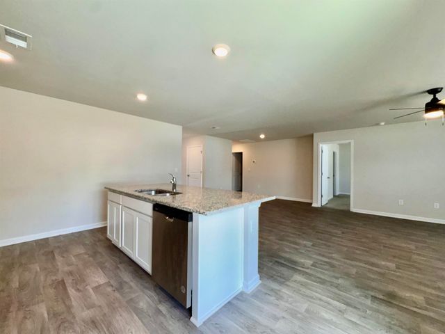 512 Woodland Farms Circle, Aynor, SC 29511