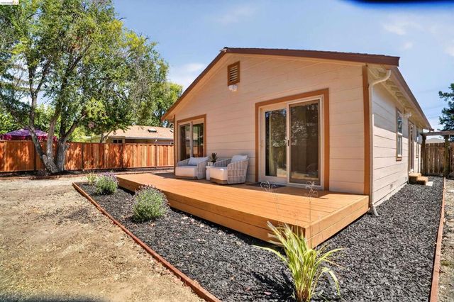 212 Babette Ct, Pleasant Hill, CA 94523