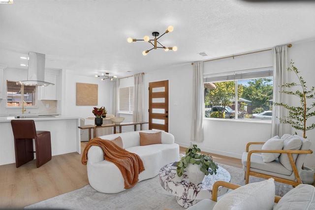 212 Babette Ct, Pleasant Hill, CA 94523