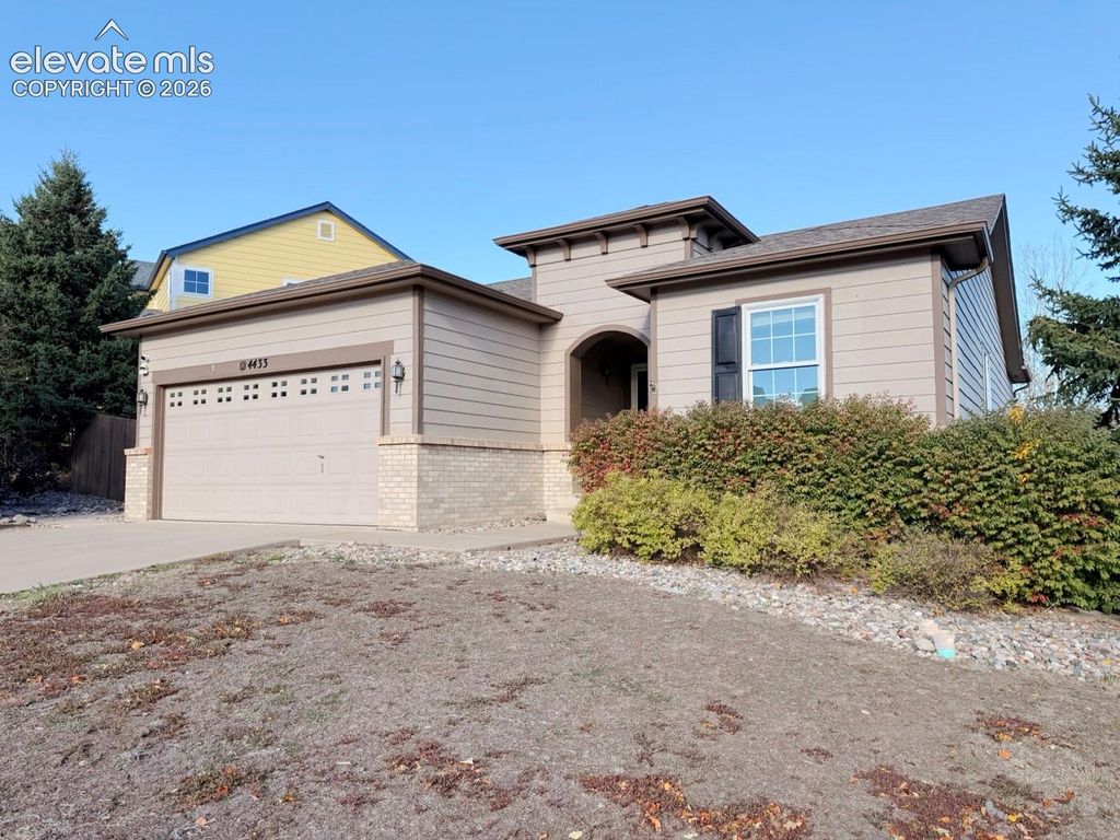 4433 Crow Creek Drive, Colorado Springs, CO 80922 — photo 2