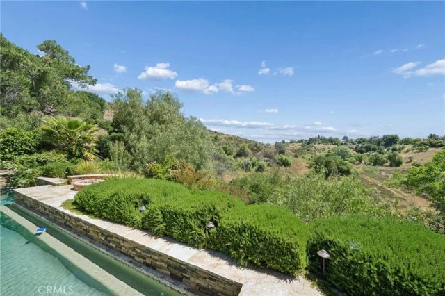 22043 Parvin, Saugus, CA 91350