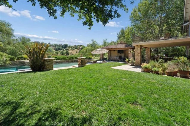 22043 Parvin, Saugus, CA 91350