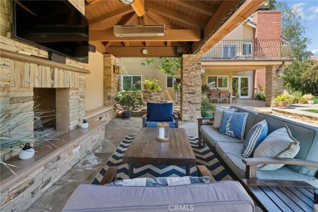 22043 Parvin, Saugus, CA 91350