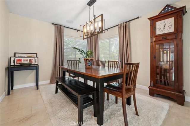 22043 Parvin, Saugus, CA 91350