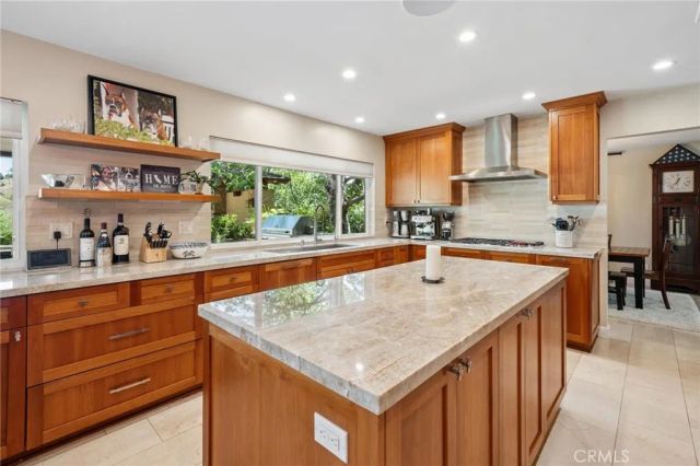 22043 Parvin, Saugus, CA 91350