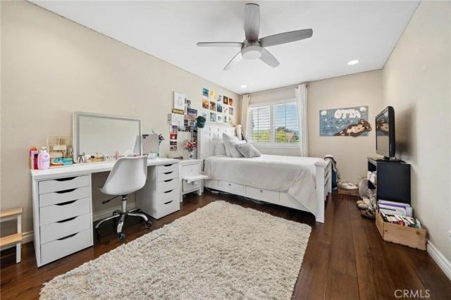 22043 Parvin, Saugus, CA 91350