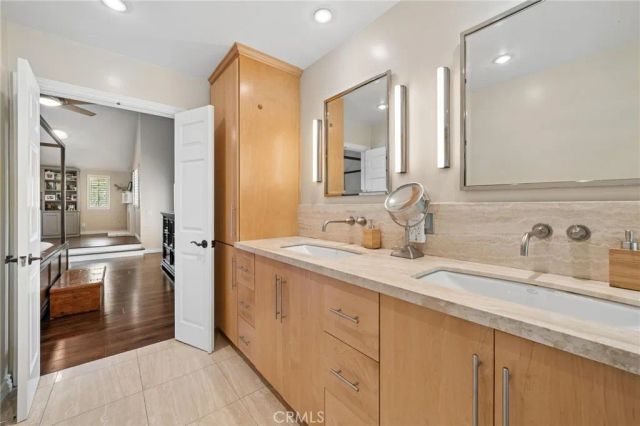 22043 Parvin, Saugus, CA 91350