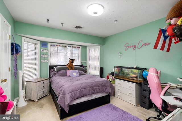 5 PIN OAK DR, New Egypt, NJ 08533