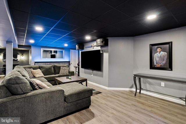 5 PIN OAK DR, New Egypt, NJ 08533