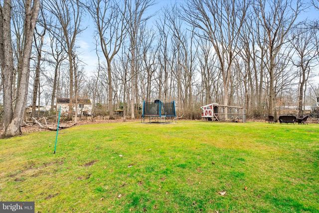 5 PIN OAK DR, New Egypt, NJ 08533