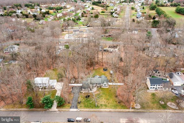 5 PIN OAK DR, New Egypt, NJ 08533