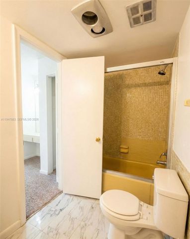 22605 SW 66th Ave 409, Boca Raton, FL 33428