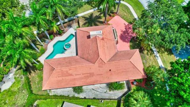 6813 Viento Way, Boca Raton, FL 33433