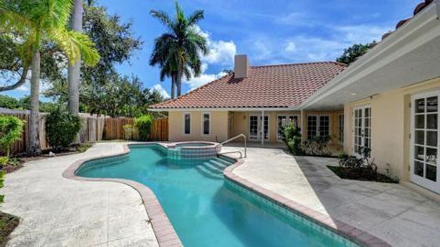 6813 Viento Way, Boca Raton, FL 33433