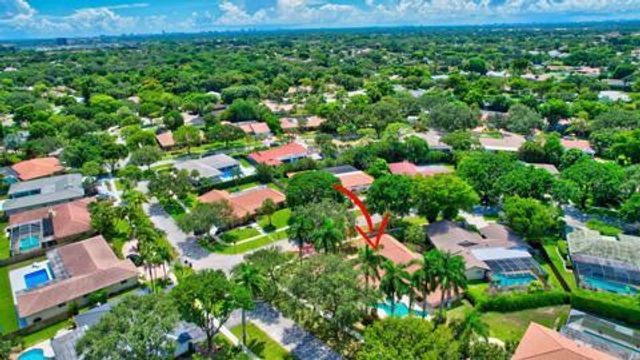 6813 Viento Way, Boca Raton, FL 33433