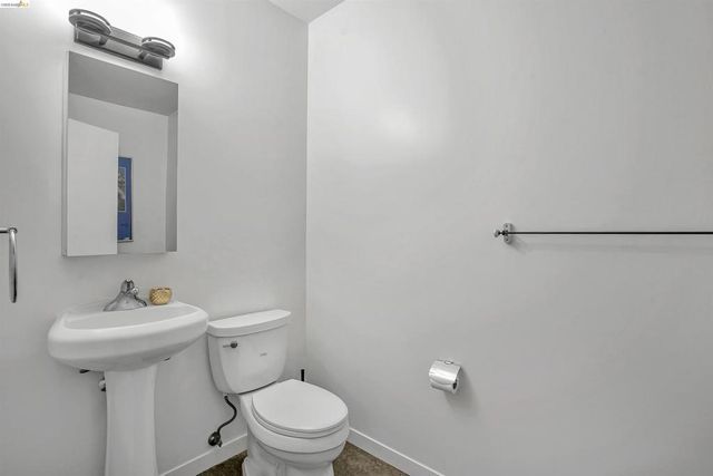 3801 San Pablo Ave 306, Emeryville, CA 94608