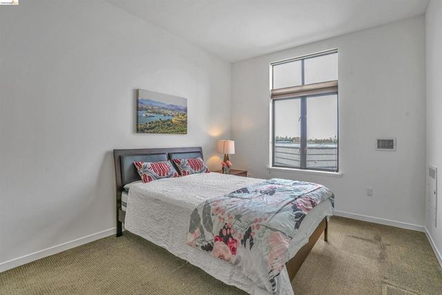3801 San Pablo Ave 306, Emeryville, CA 94608