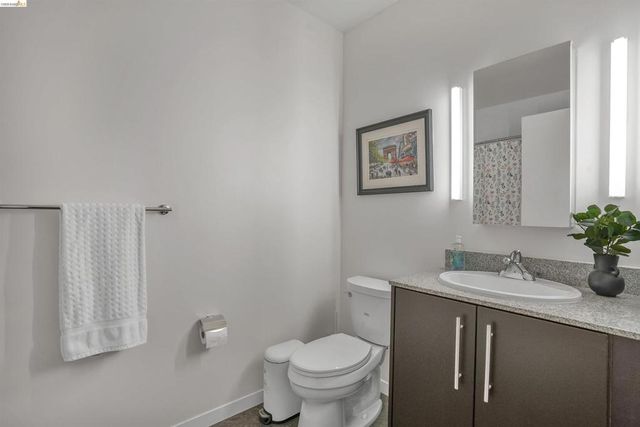 3801 San Pablo Ave 306, Emeryville, CA 94608