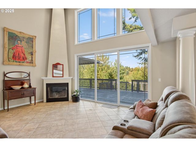 810 HOWARD Dr, Clatskanie, OR 97016