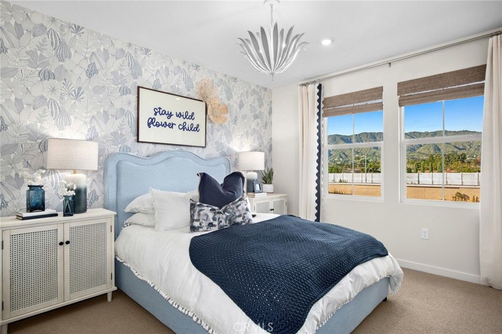 Image 10 of property listing at 537 Gregory Way, Glendora, CA 91740